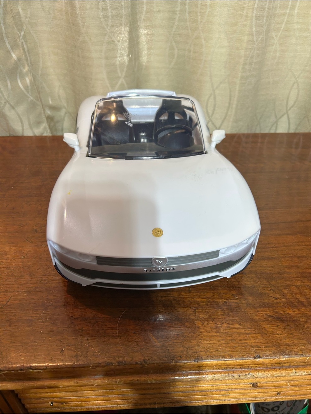 Rainbow High Kids White Convertible Toy Car with Color Change, Realistic Details